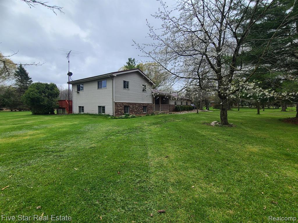 24800 DAYTON Road, Armada, MI — Photo 7