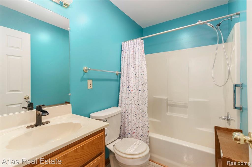 9096 EMILY Drive, Davison, MI 48423 — Photo 12