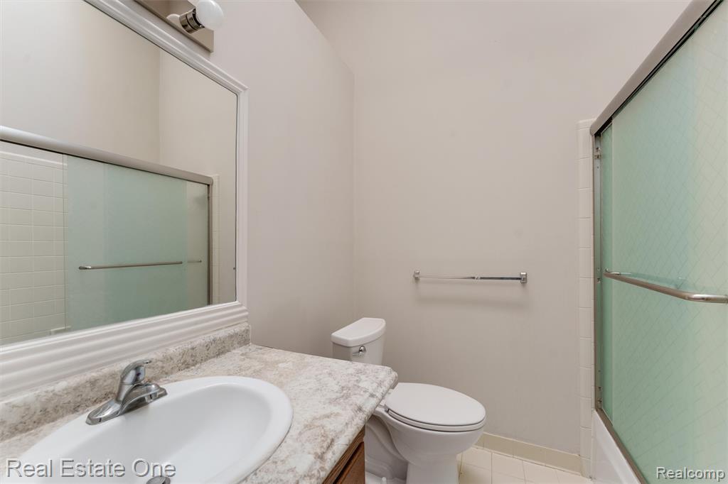 4721 Carrington Drive, Rochester, MI 48306 — Photo 15