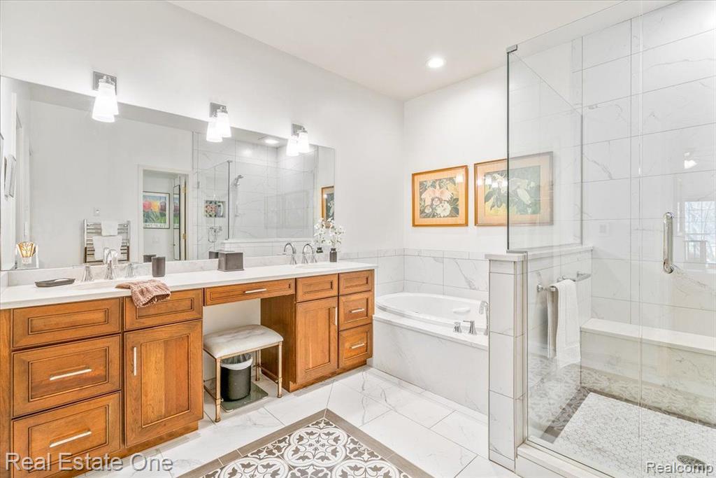 39612 GREENBRIER Court, Northville, MI 48168 — Photo 32