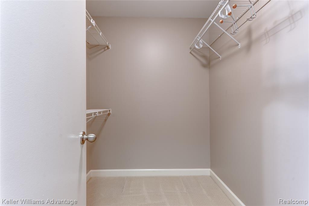 37132 Brentwood Circle, Farmington Hills, MI 48331 — Photo 25