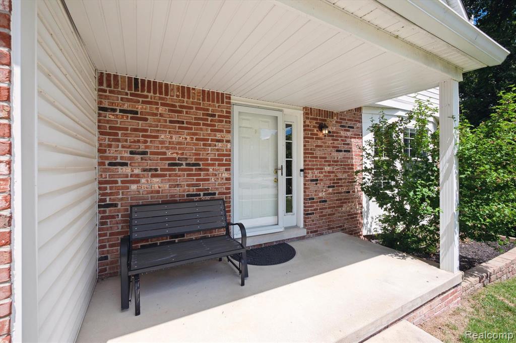4060 STANMOOR Drive, Waterford, MI 48329 — Photo 5