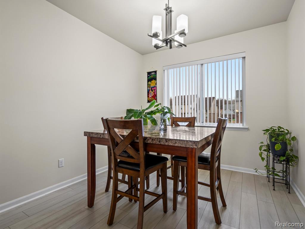 13521 S CUMBERLAND Drive, Van Buren, MI 48111 — Photo 10
