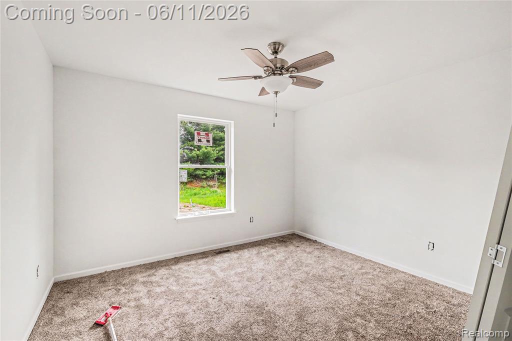 6465 Whisper Ridge Court, Burton, MI 48509 — Photo 6