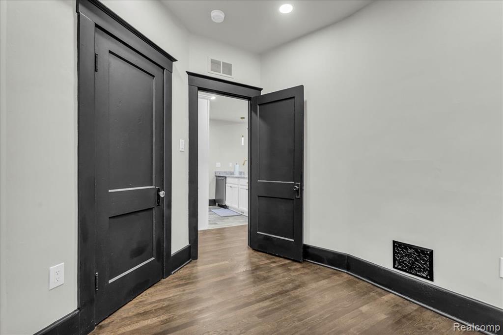 5240 Commonwealth Street, Detroit, MI 48208 — Photo 18