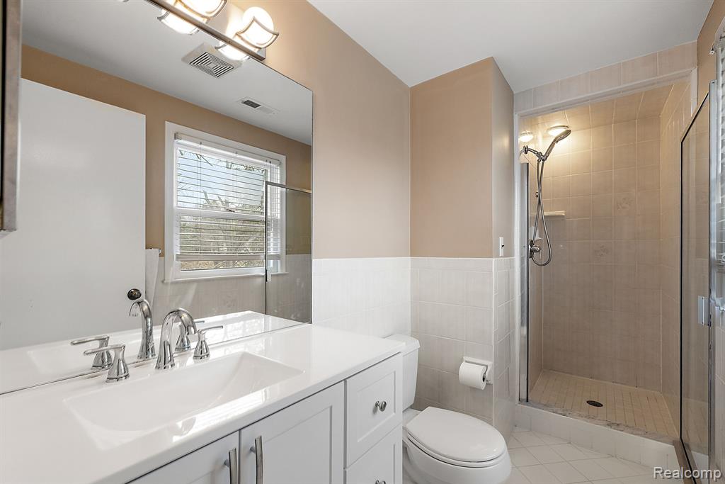 4366 Ardmore Drive, Bloomfield Hills, MI 48302 — Photo 26