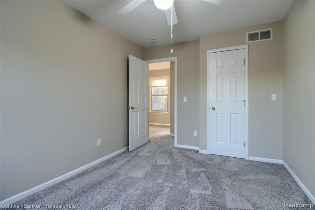 41816 White Tail Lane, Canton, MI 48188 — Photo 23