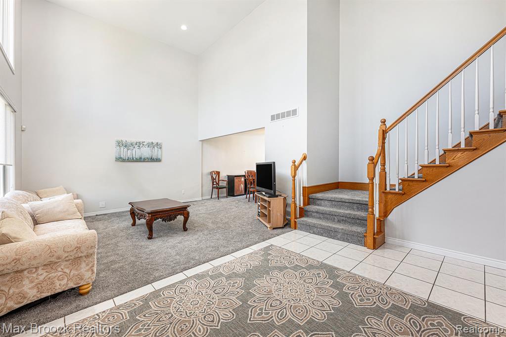 6011 MAPLE FOREST, West Bloomfield, MI — Photo 5