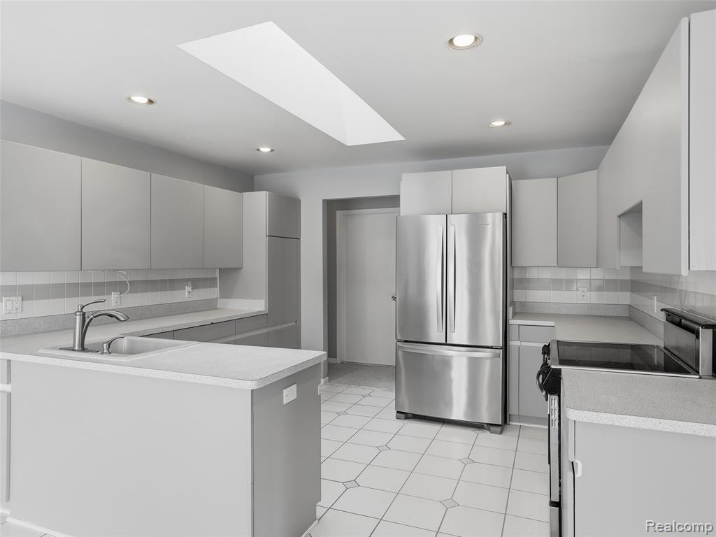 68725 Place Road, New Haven, MI 48050 — Photo 36