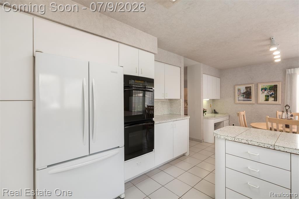 6273 Celeste Road, West Bloomfield, MI — Photo 10