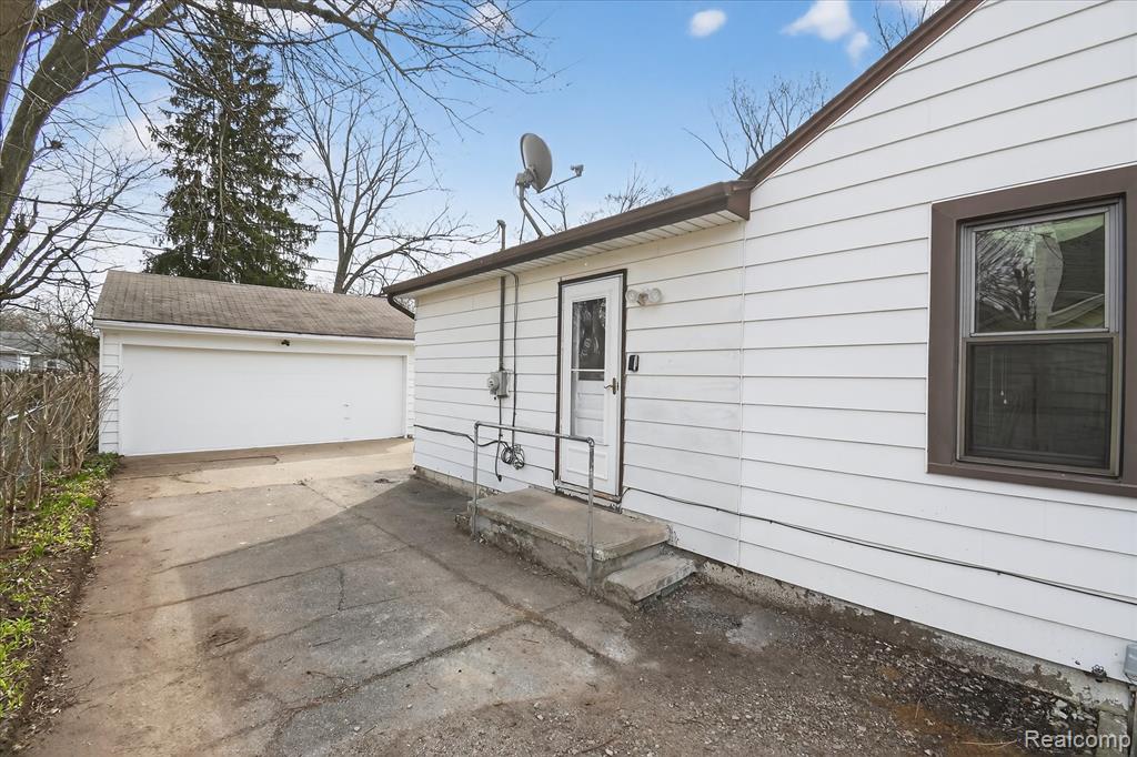 626 Bagley Avenue, Ypsilanti, MI 48198 — Photo 31