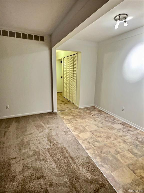 416 FOX HILLS Drive S, Bloomfield Hills, MI 48304 — Photo 5