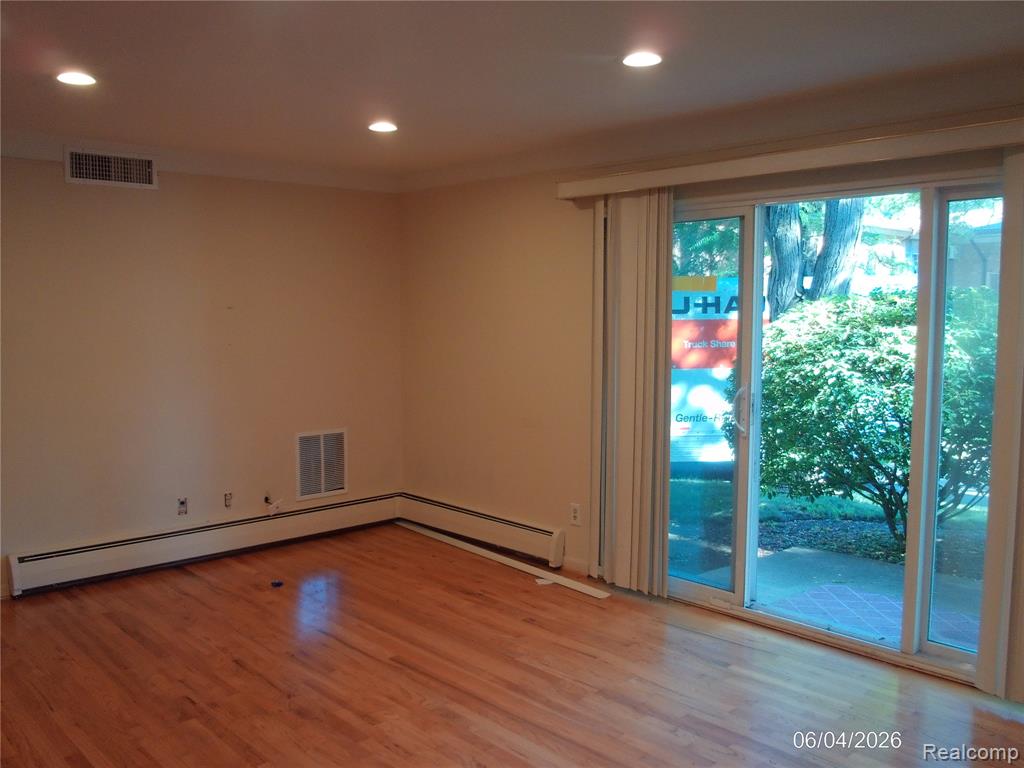 1253 Island Drive, Ann Arbor, MI 48105 — Photo 2