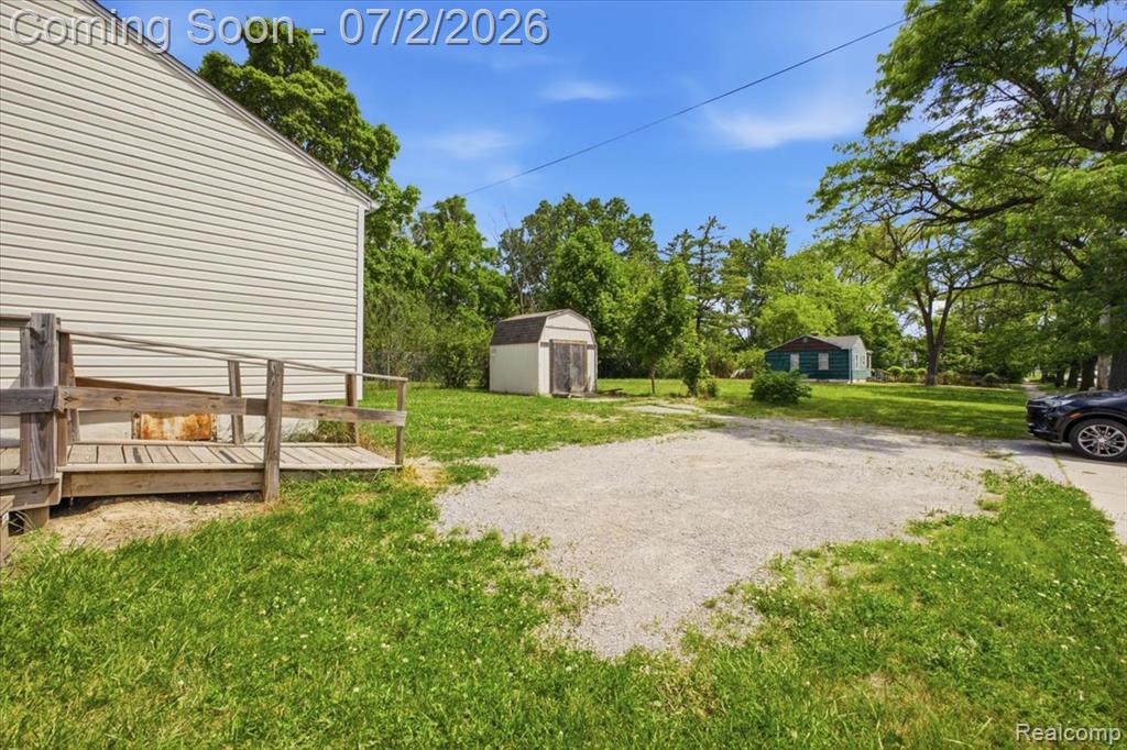 5202 Dupont Street, Flint, MI 48505 — Photo 26