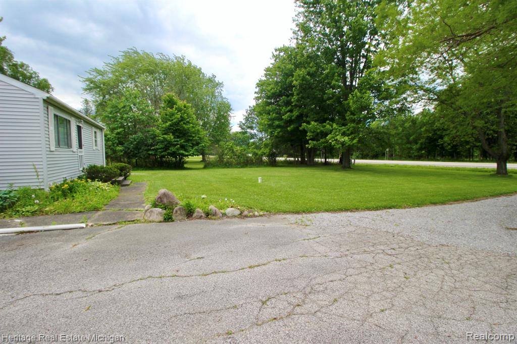 8265 S M 52, Owosso, MI 48867 — Photo 23