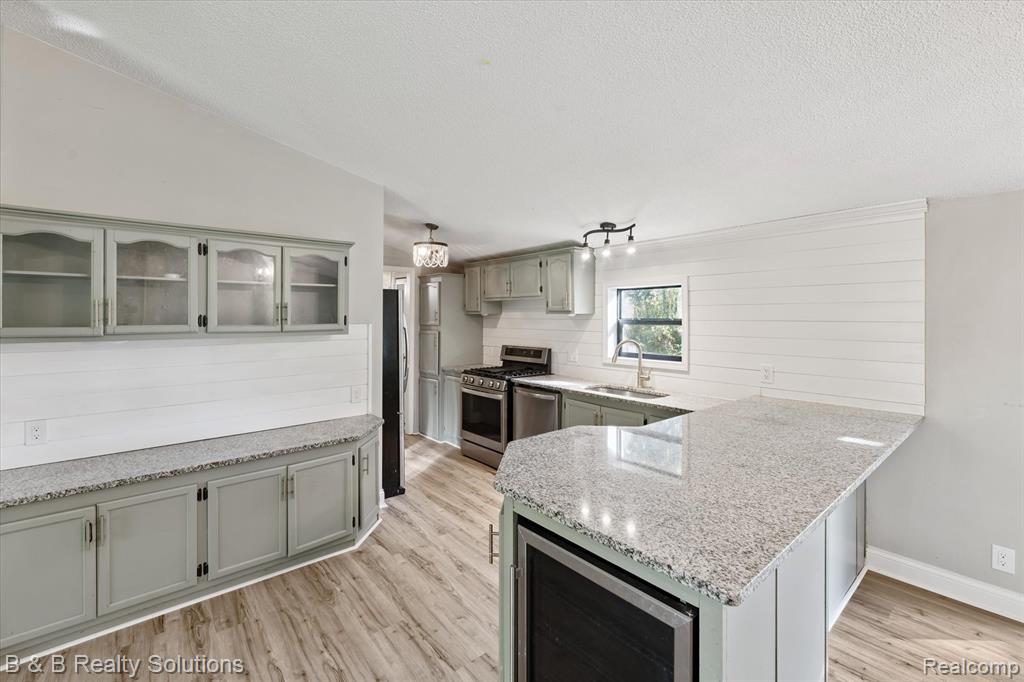 6692 JONES Road, North Branch, MI 48461 — Photo 11