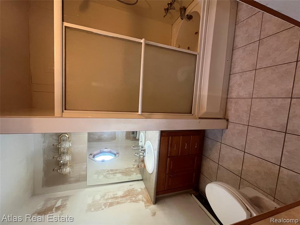 4067 Jefferson Street, Burton, MI 48509 — Photo 25