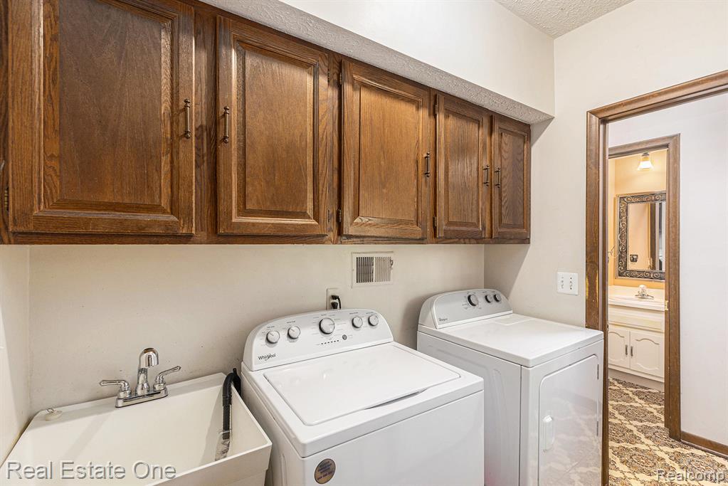 4336 Reilly Drive, Troy, MI 48085 — Photo 11