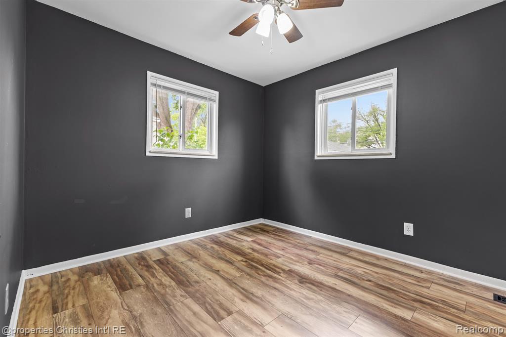 309 Sonia Avenue, Madison Heights, MI 48071 — Photo 20