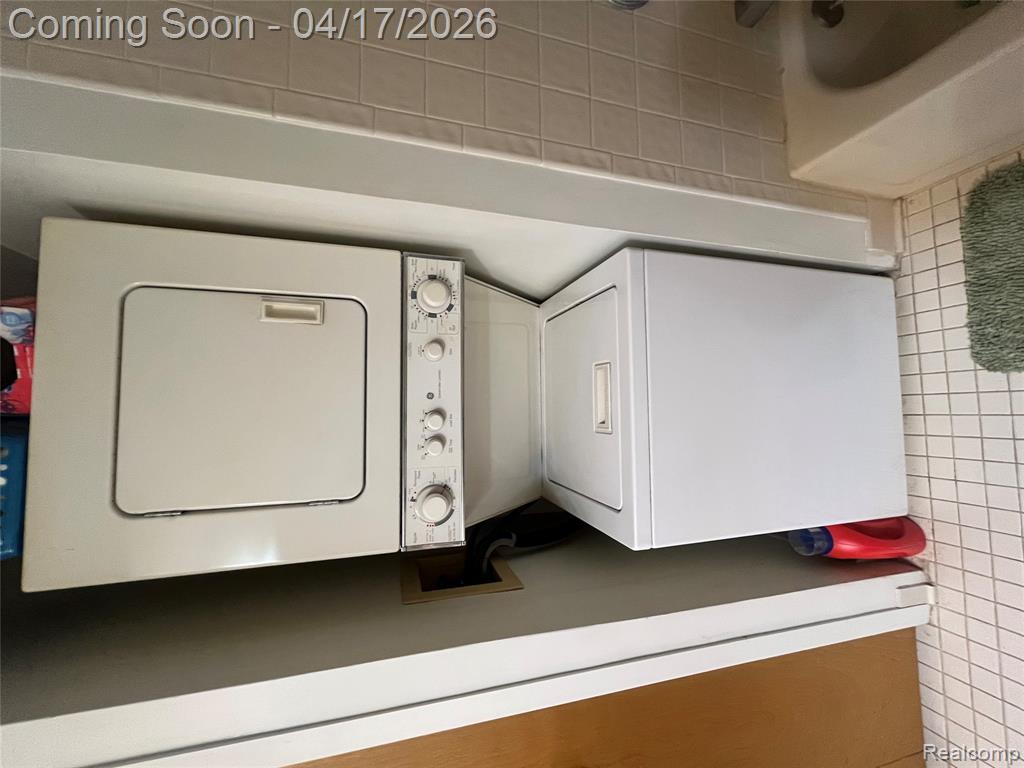 920 Saybrook, 19, Waterford, MI 48327 — Photo 11