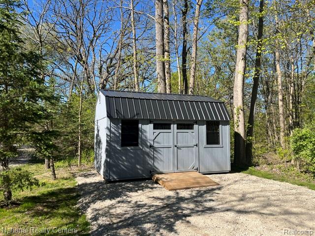 7782 Golf Club Road, Howell, MI 48843 — Photo 12