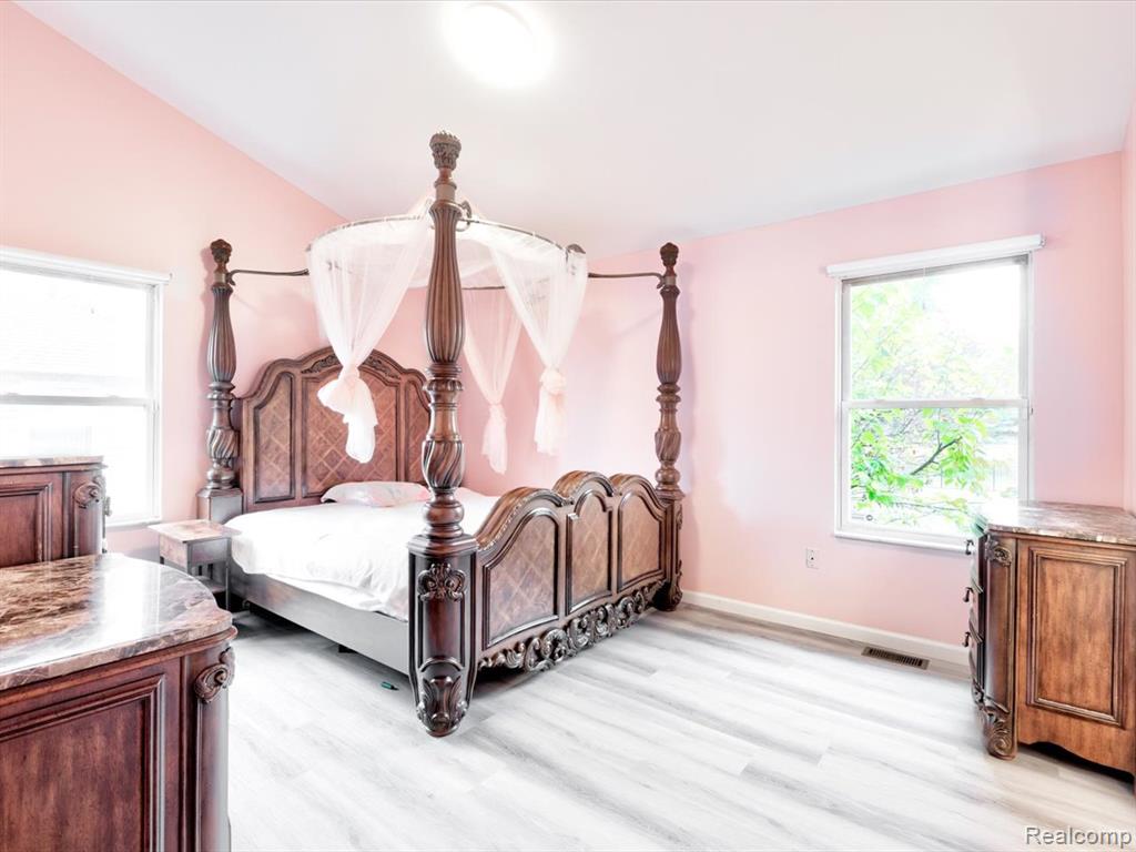 2125 S Delano Street, St. Clair, MI 48079 — Photo 15