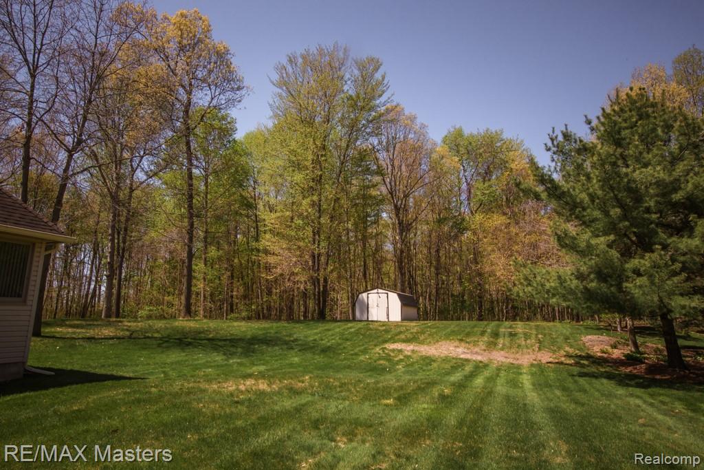 27178 John Drive, New Boston, MI 48164 — Photo 13