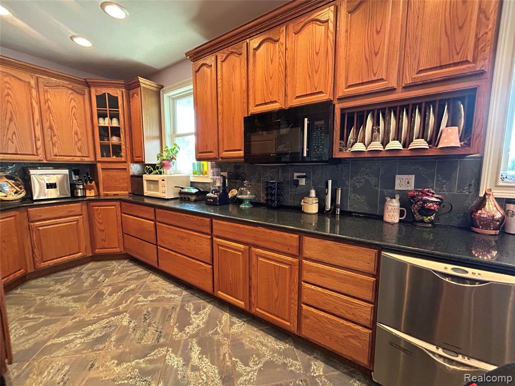 5041 Vista Bay Trail, Goodrich Vlg, MI — Photo 7