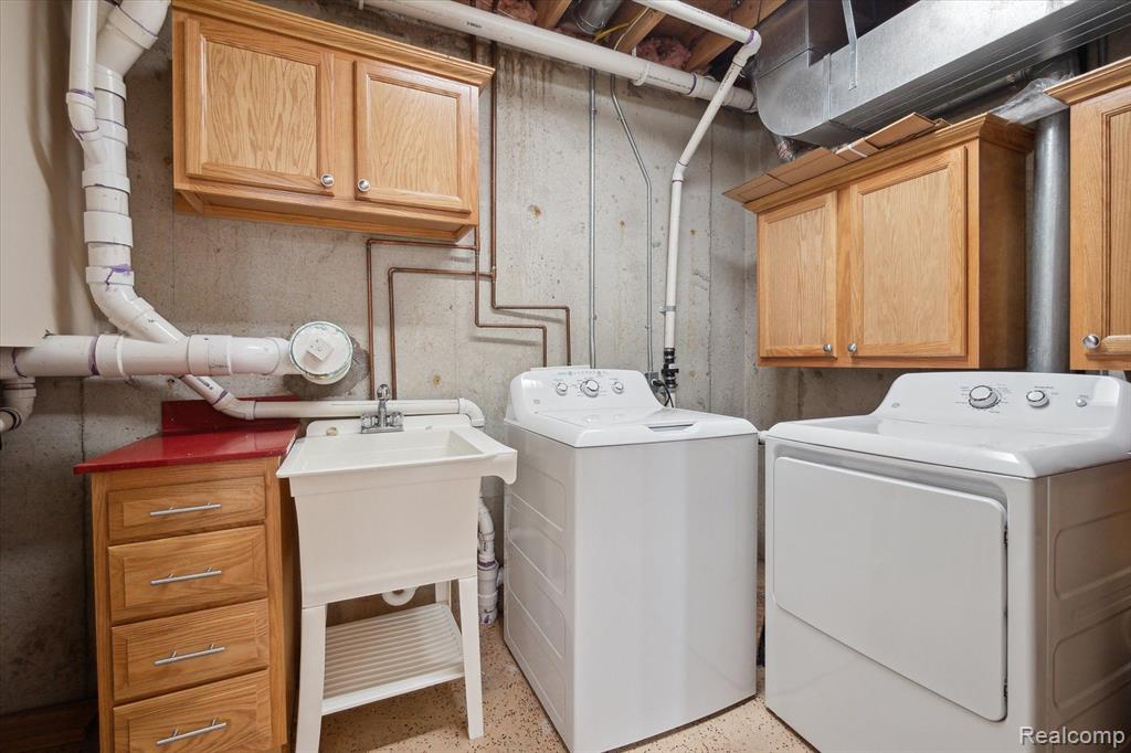 4305 ARETHA Avenue, Detroit, MI 48201 — Photo 42