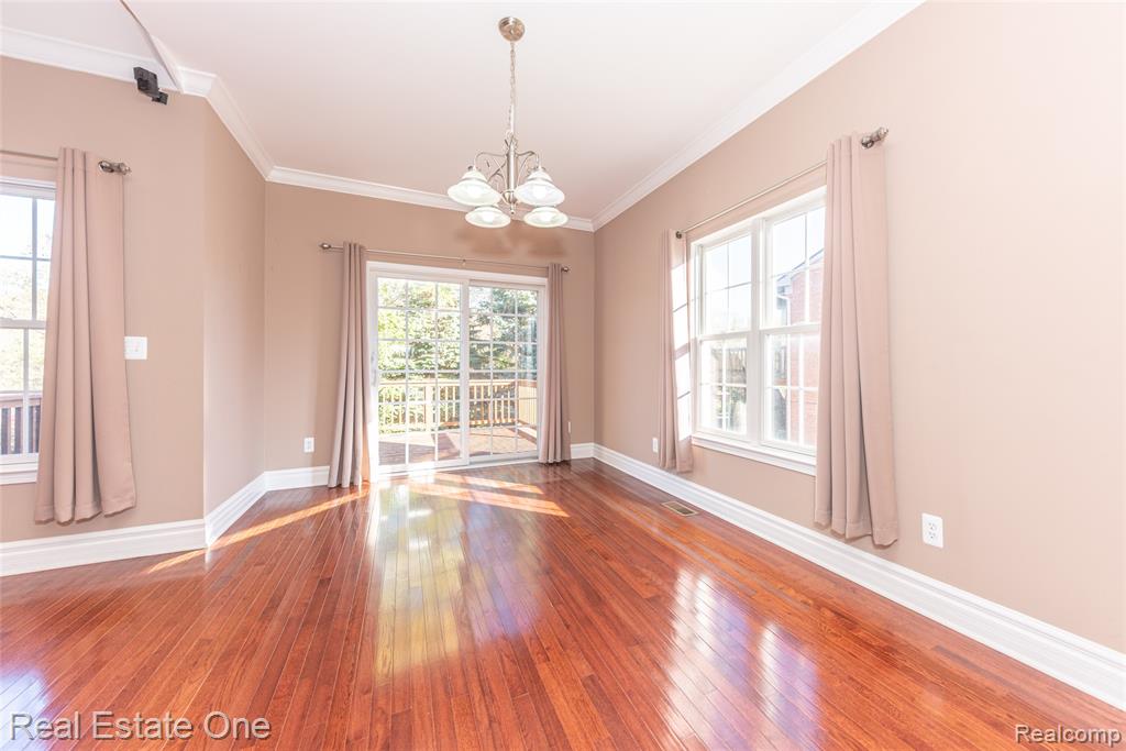 26610 Valhalla Drive, Farmington Hills, MI 48331 — Photo 29