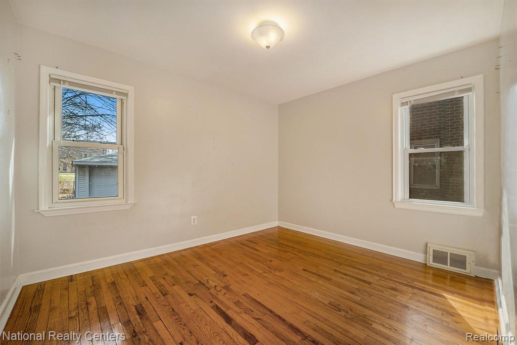 9988 ARNOLD, Redford, MI 48239 — Photo 9