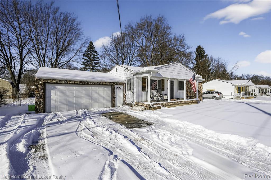 4444 Carmanwood Drive, Flint, MI 48507 — Photo 3