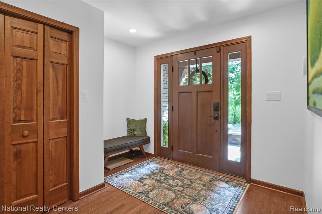 11500 Lisa Lori Lane, South Lyon, MI 48178 — Photo 53