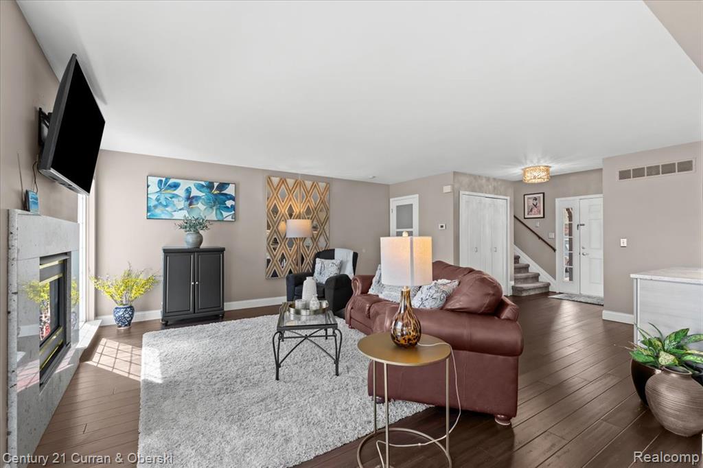 619 Winwood Circle, Walled Lake, MI 48390 — Photo 14