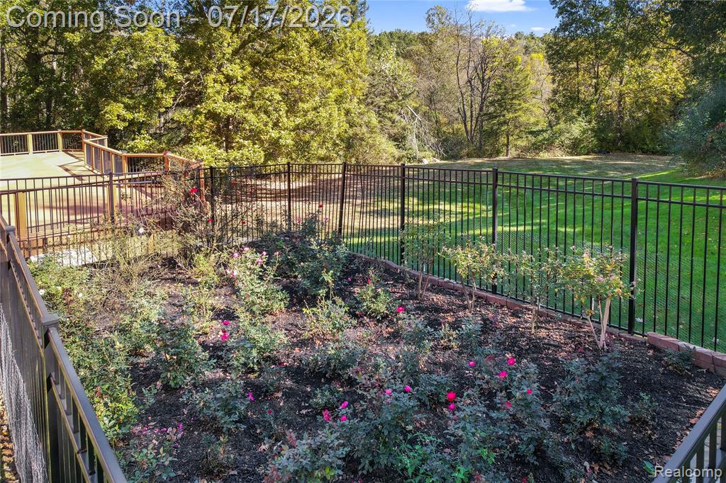 5685 Paint Valley Drive, Rochester, MI 48306 — Photo 59