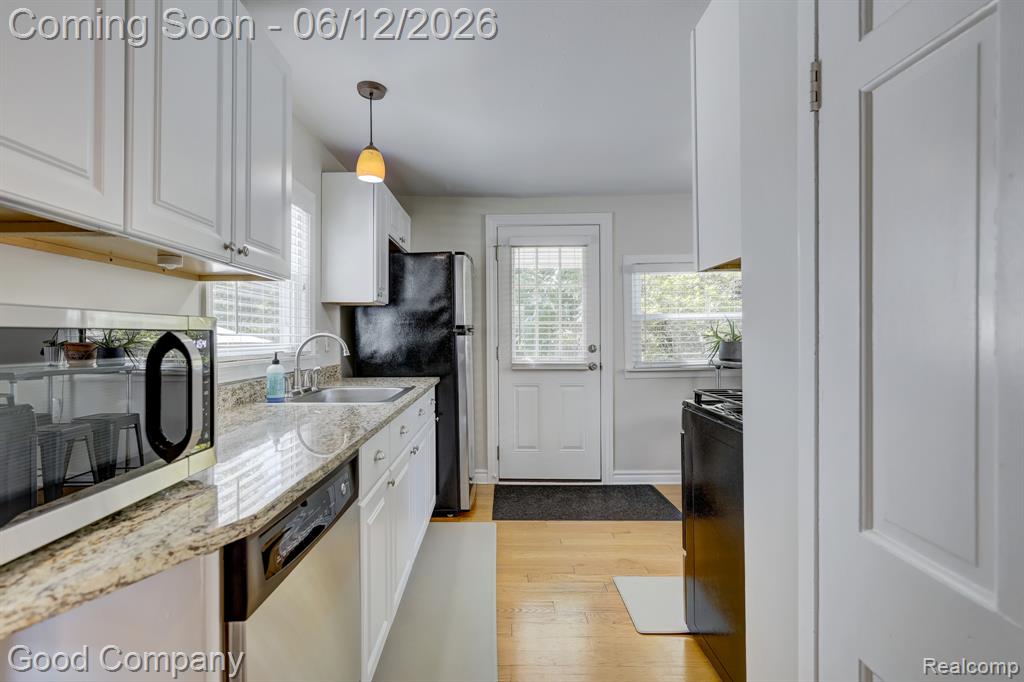 45 W Morehouse Avenue, Hazel Park, MI 48030 — Photo 7