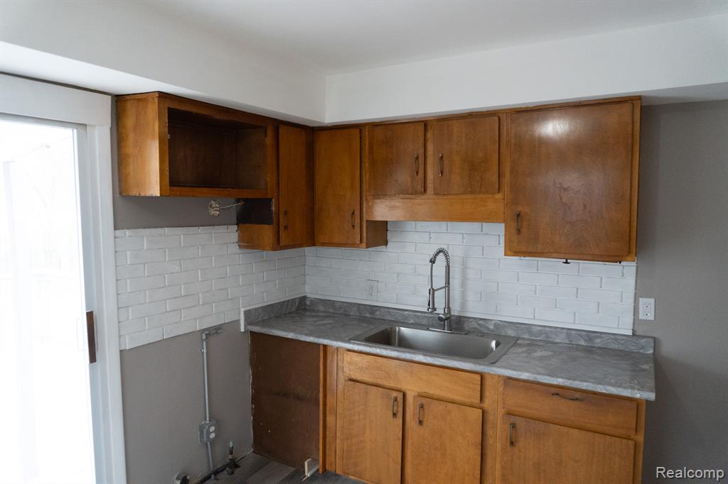 737 Campbell Street, Flint, MI 48507 — Photo 29