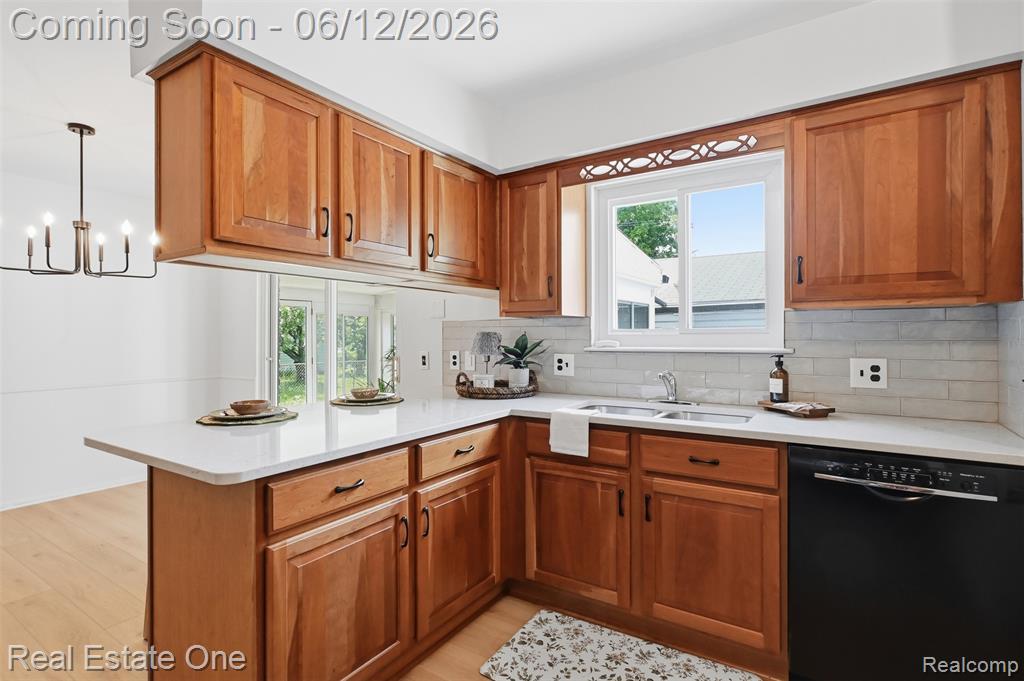 9649 Beech Daly Road, Redford, MI 48239 — Photo 11