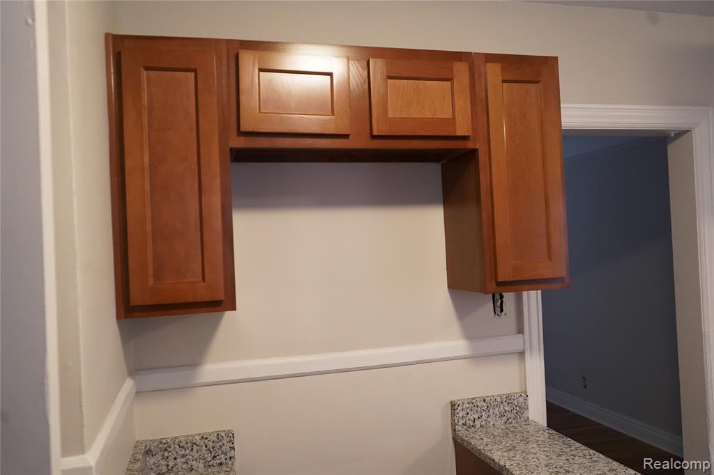 7010 Thatcher Street, Detroit, MI 48221 — Photo 3
