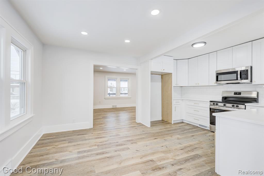 16309 Kirkshire Avenue, Beverly Hills, MI 48025 — Photo 21