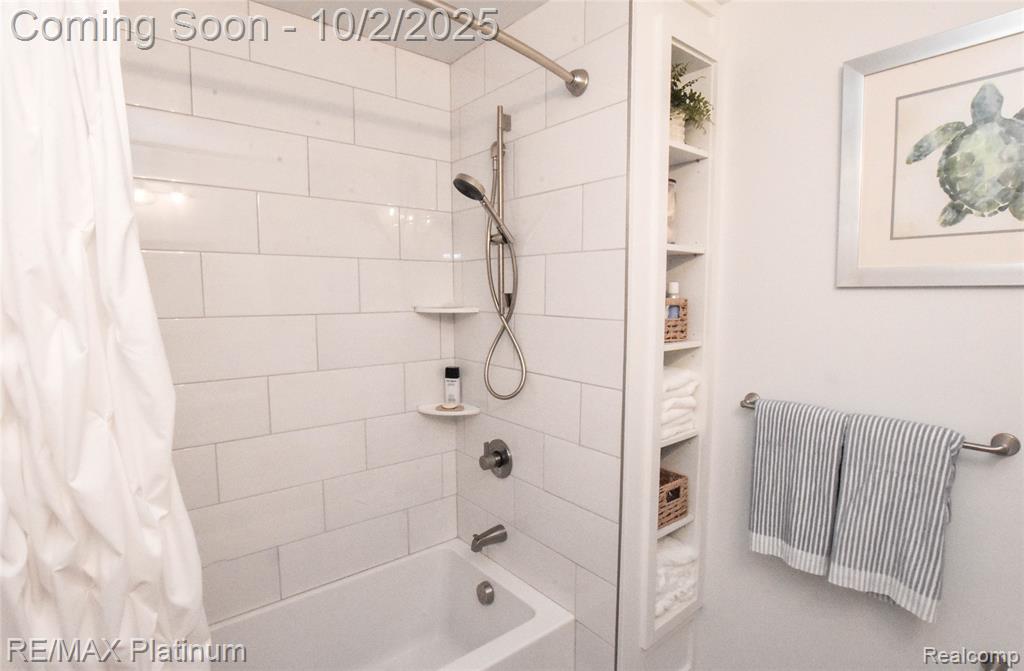 8426 Cooley Beach Drive, White Lake, MI — Photo 34