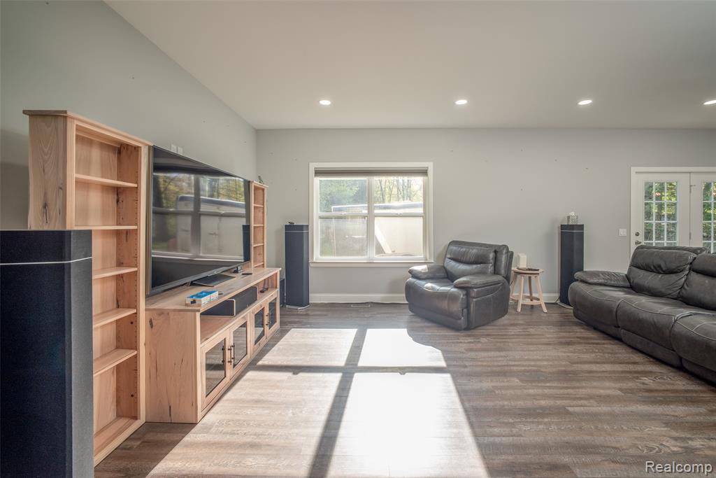 11913 Tuttle Hill Road, Willis, MI 48191 — Photo 4