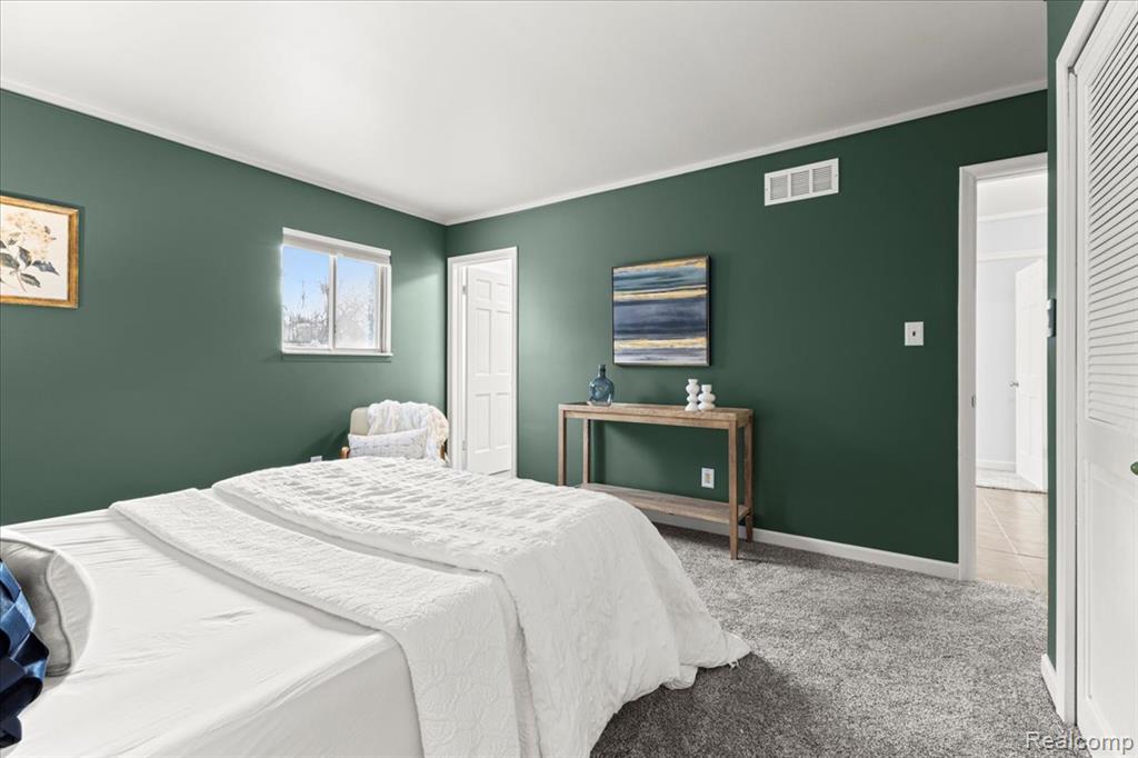 9240 Allen Road, Clarkston, MI 48348 — Photo 32
