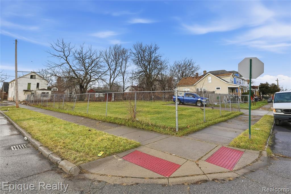 8311 Olympia Street, Detroit, MI 48213 — Photo 24