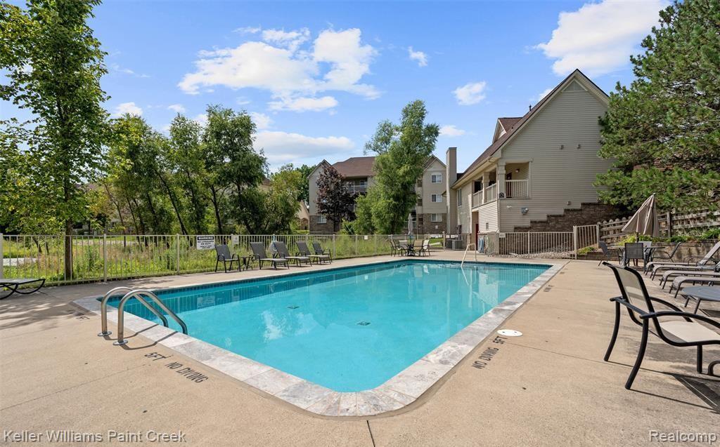867 Amanda Lane, Pontiac, MI 48340 — Photo 28