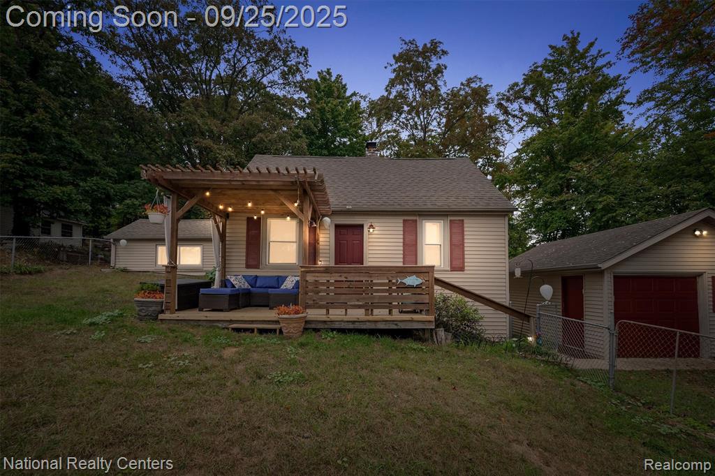 1136 Lakeshore Drive, Columbiaville, MI 48421 — Photo 2