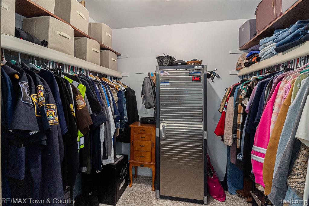 813 Birchwood Drive, Flushing, MI 48433 — Photo 31