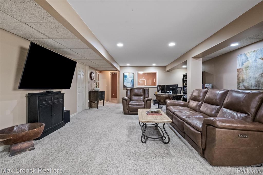 5101 Village Commons Drive, West Bloomfield, MI — Photo 48