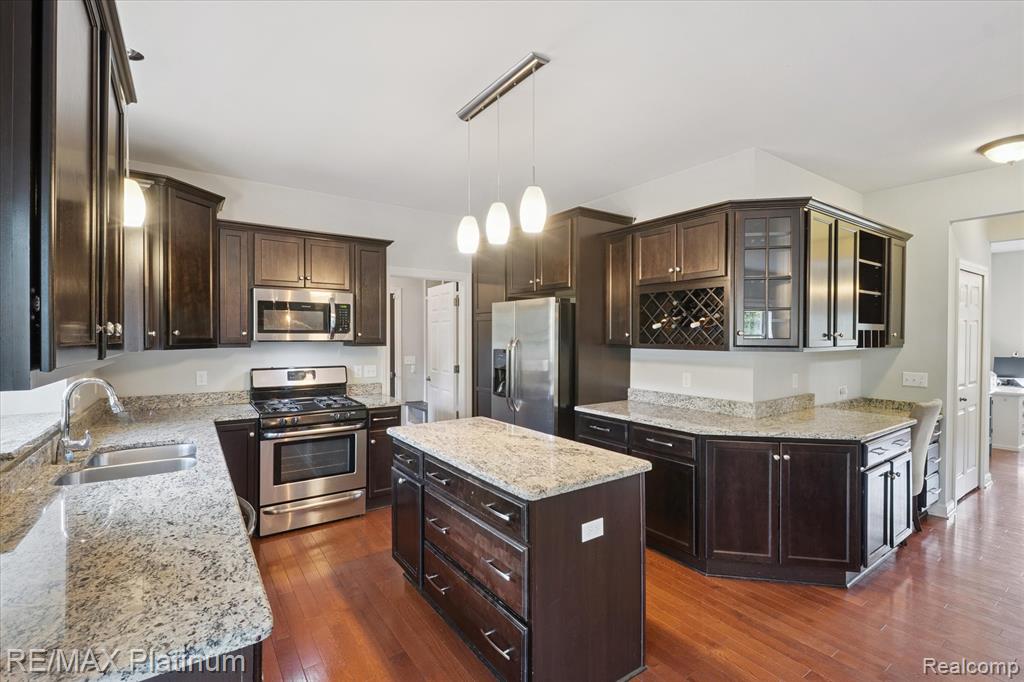 8189 Lee Road, Brighton, MI 48116 — Photo 7
