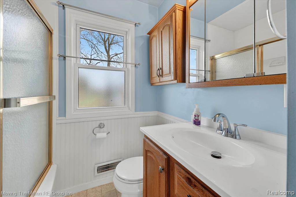 17049 Reno Street, Riverview, MI 48193 — Photo 15